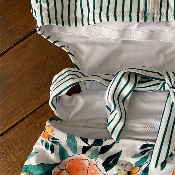 One piece - Picture 6 of 7